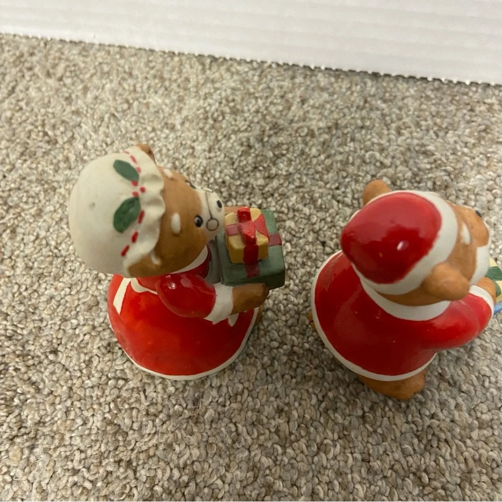 Vintage Christmas Bear Figurines in Red and Green Mrs. And Santa Claus. Set of 2